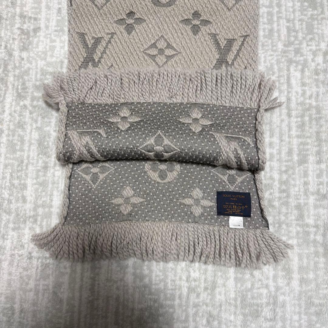 LOUIS VUITTONエシャルプ ロゴマニア マフラー 今日だけ値下げします