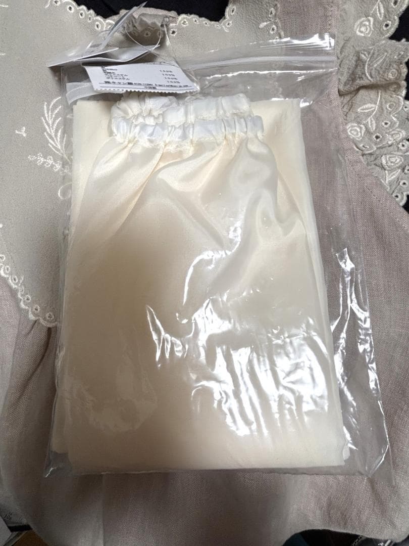 ★ゆうな 横浜 ツハル ローズ柄刺繍ノースリーブワンピース