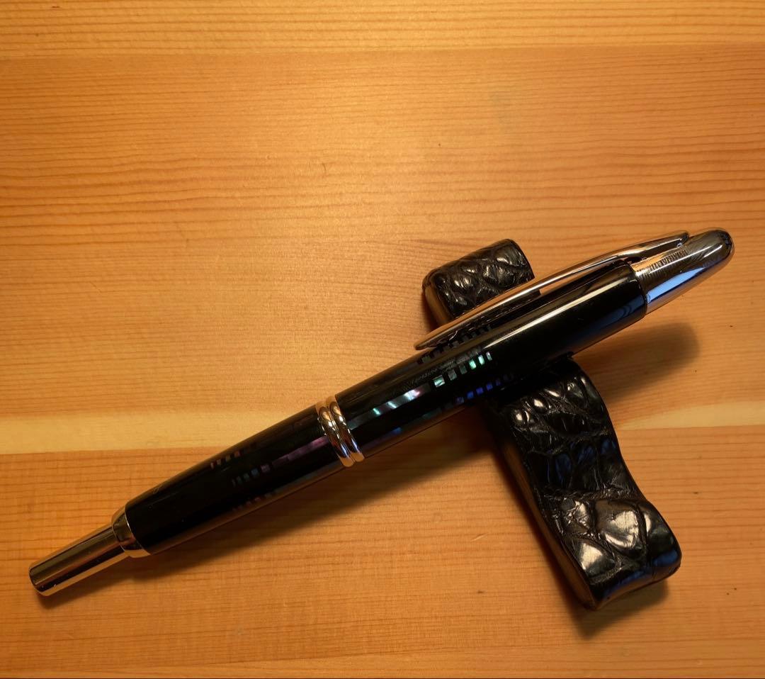 パイロット キャップレス万年筆　螺鈿(水面) 逆輸入モデル