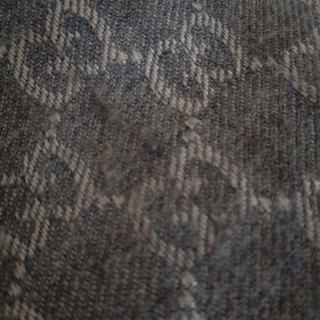 GUCCI グレー ロゴマフラー