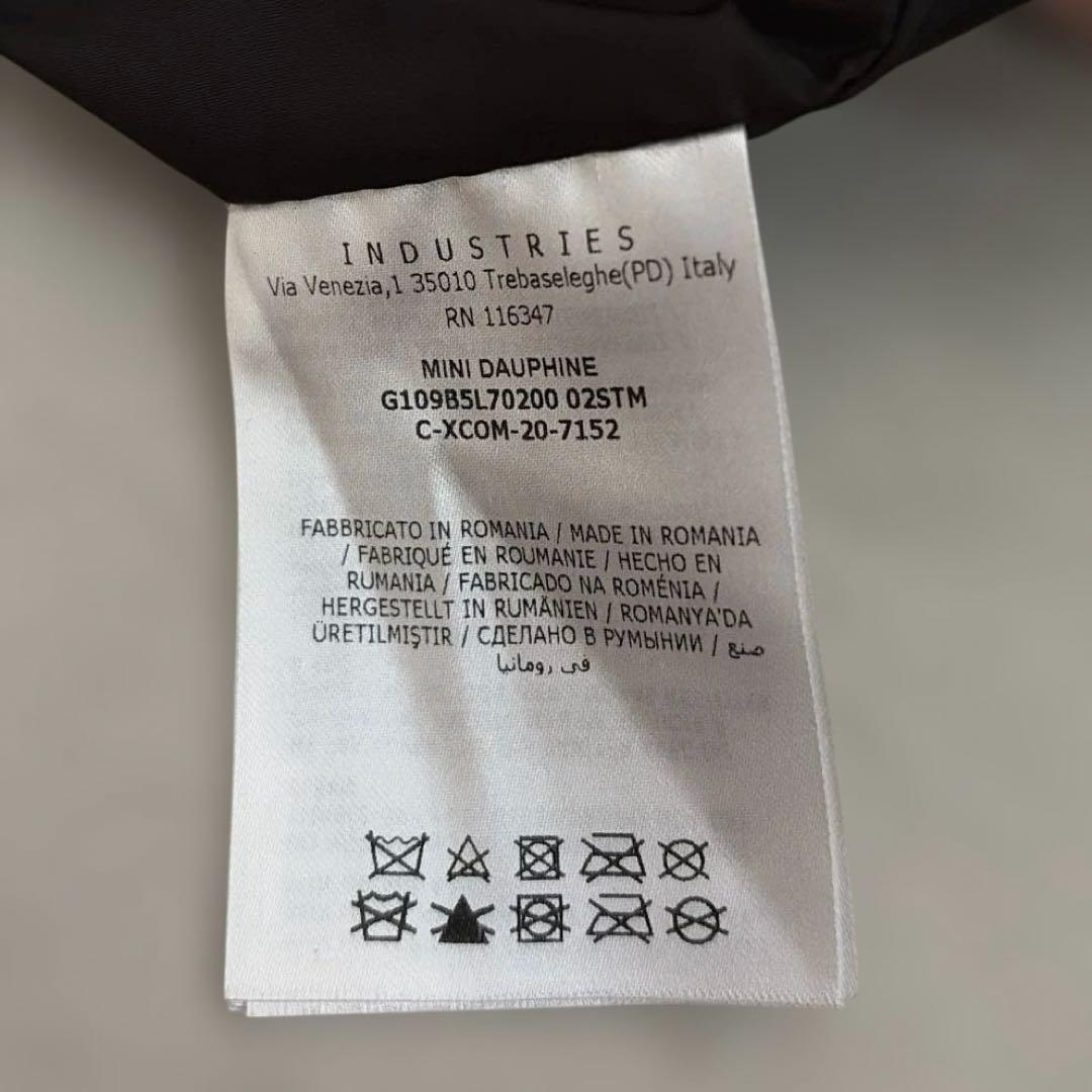 モンクレール DAUPHINE バッグ 美品　タグ付き 保存袋付き 正規品 希少