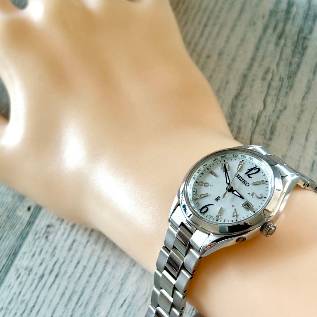 【希少】SEIKO ルキア 腕時計 1B35-0AW0 チタン 電波ソーラー