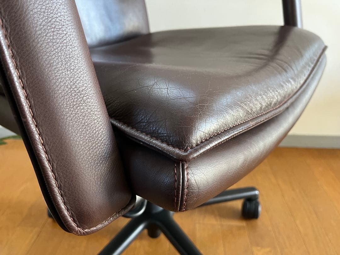 KEILHAUER キールハワー　エリート　本革張り　47.8万　ミッドバック