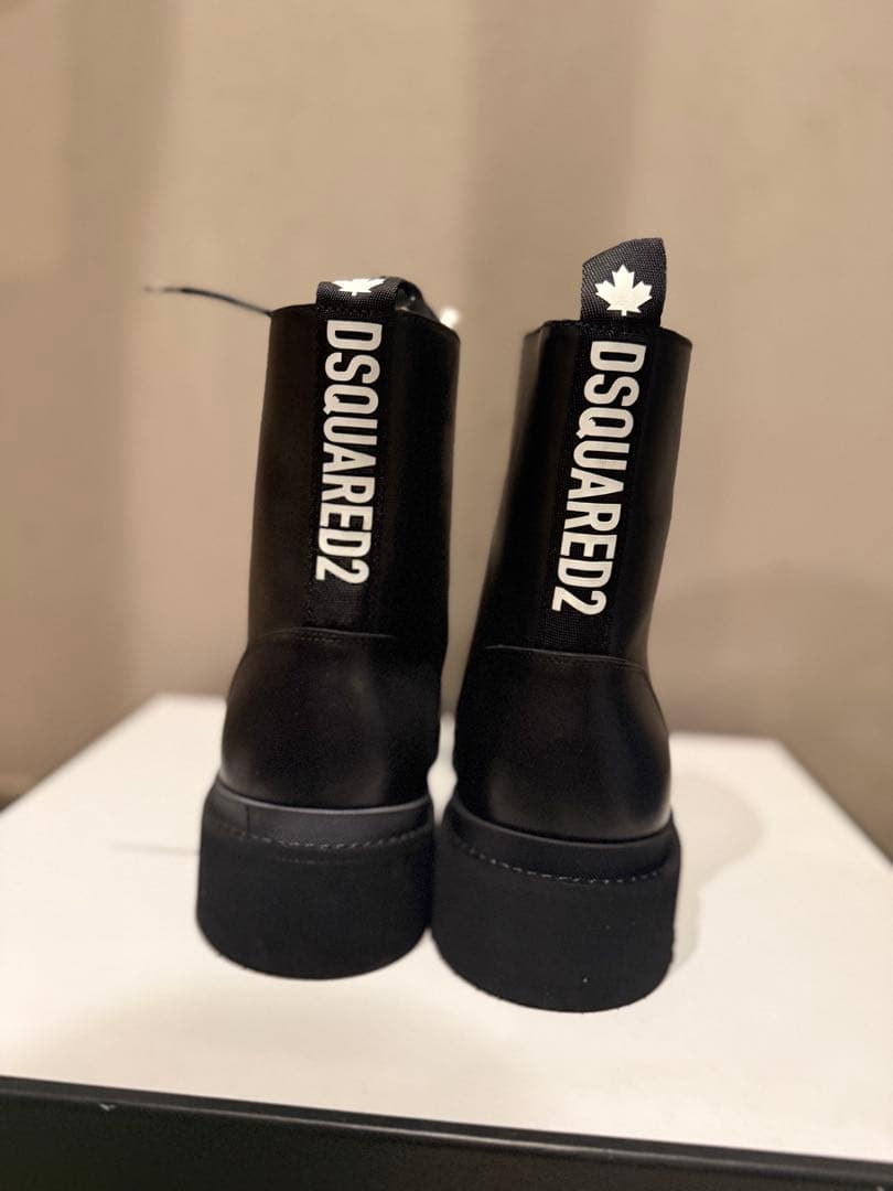 新品未使用dsquared2コンバットブーツ43