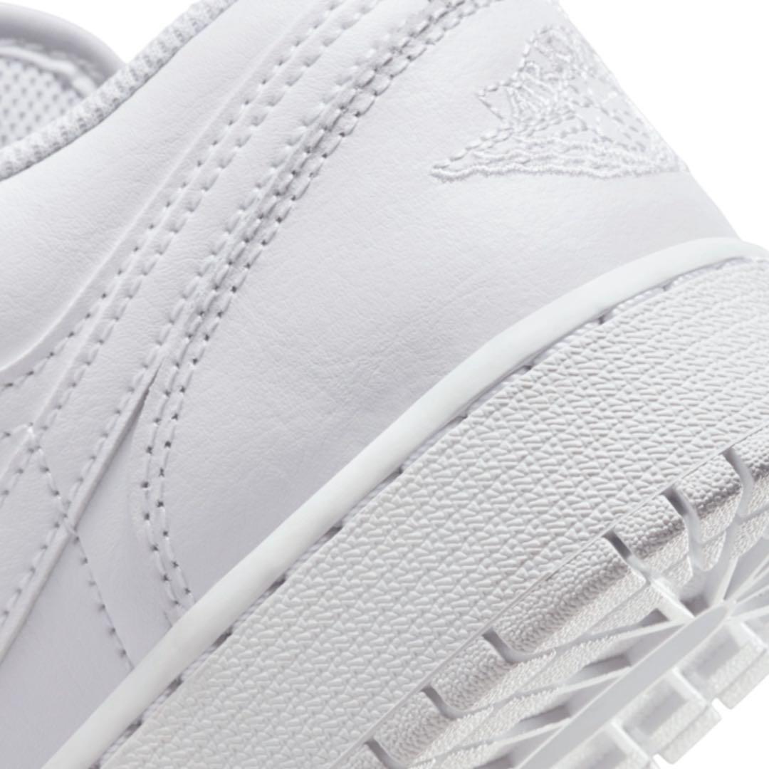 【新品23.5cm】NIKE｜エアジョーダン１LOW GS｜トリプルホワイト