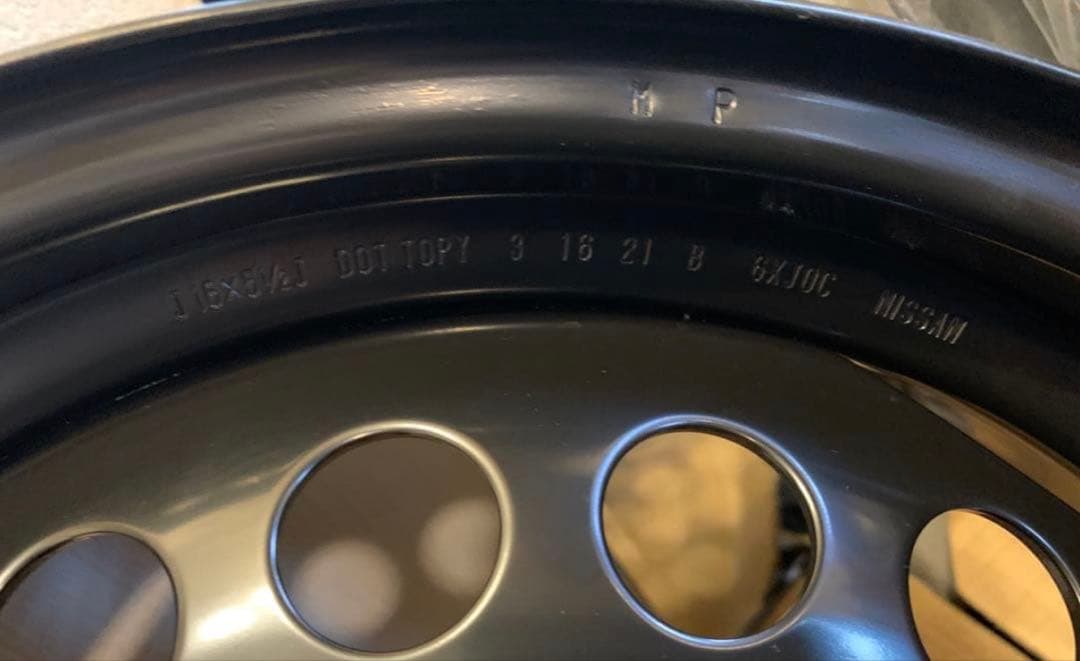 新車外し　日産E13ノート　純正ホイール　16インチ＋ホイールカバー4本セット