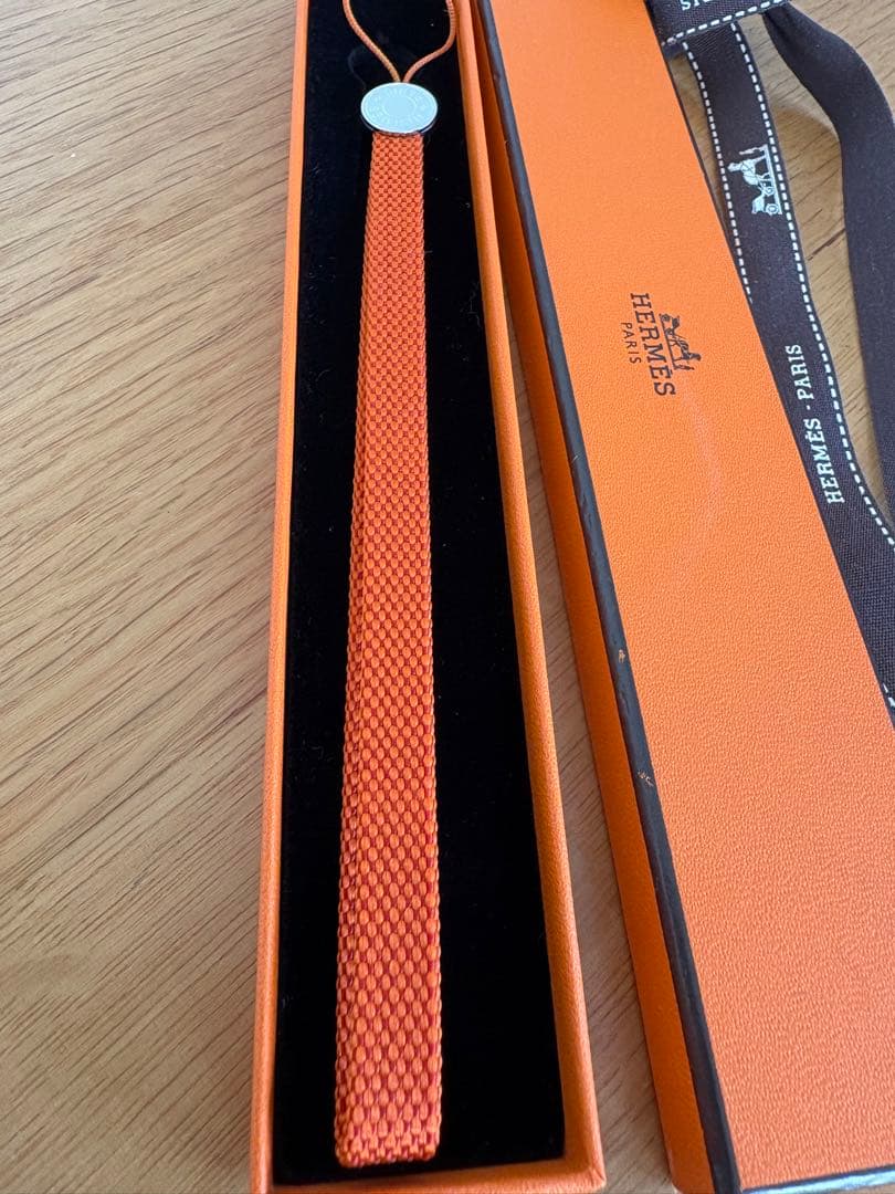 新品未使用⭐︎ HERMES エルメスセリエオレンジ ストラップ 専用ボックス付き