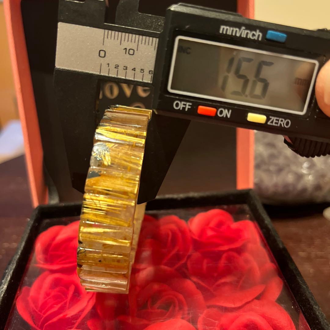 天然石ブレスレット　ゴールドルチルクォーツ　バングル　タイチンルチル