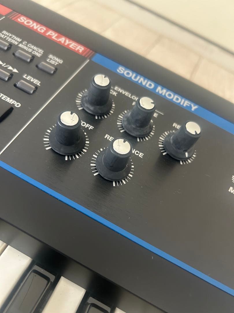 Roland JUNO-Di シンセサイザー