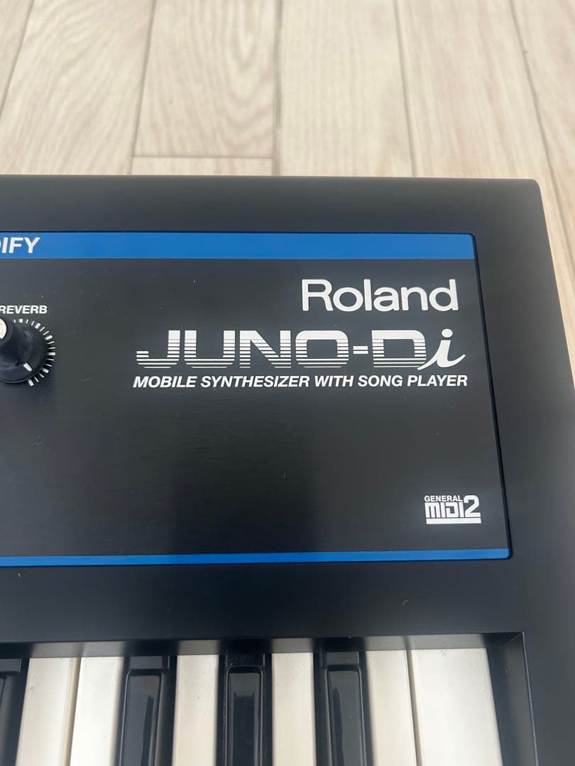 Roland JUNO-Di シンセサイザー