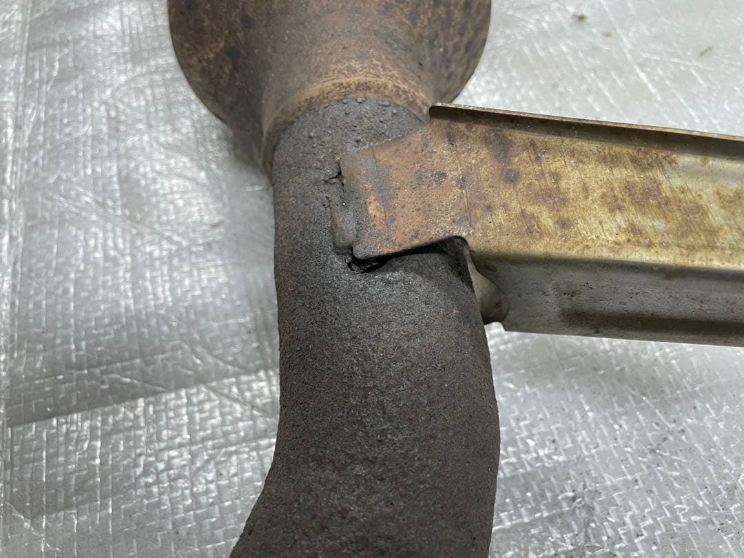 ハイエース　マフラー　KDH206V