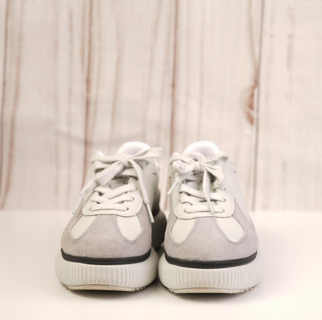 美品 Onitsuka Tiger DELECITY 23cm