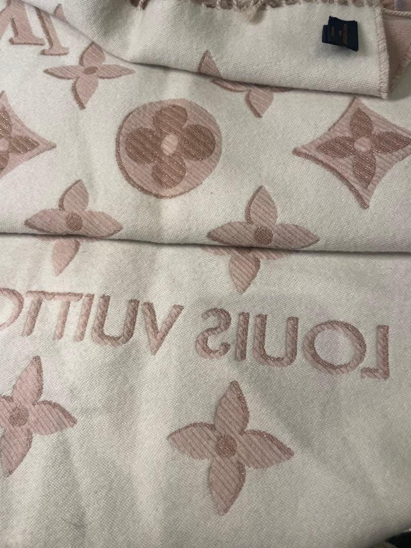 【美品】LOUIS VUITTON マフラー LVエセンシャル シャイン