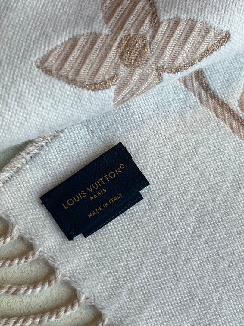 【美品】LOUIS VUITTON マフラー LVエセンシャル シャイン