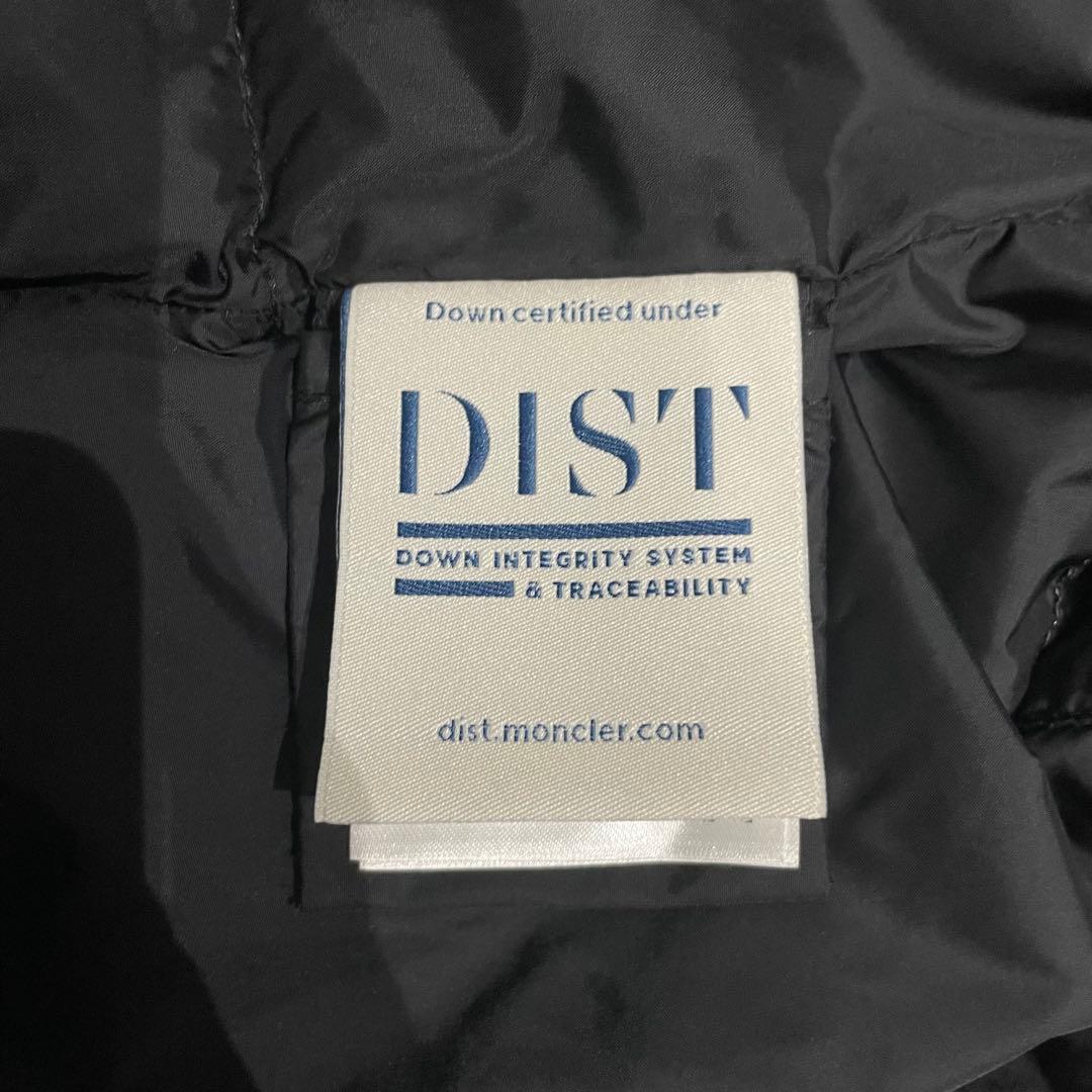 MONCLER ブラック ダウンベスト　Sサイズ相当　12Y