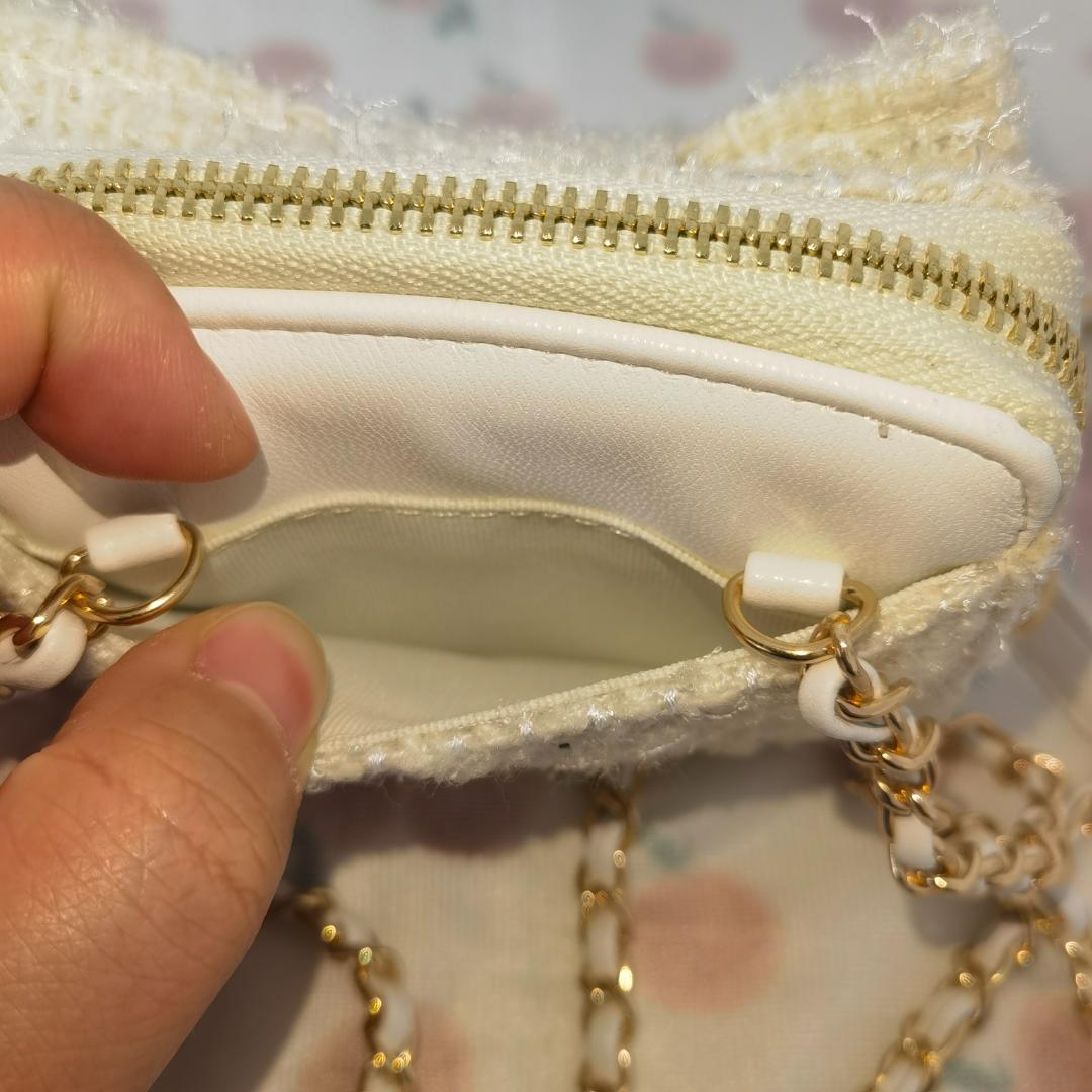 ホワイト ミニチェーンウォレット