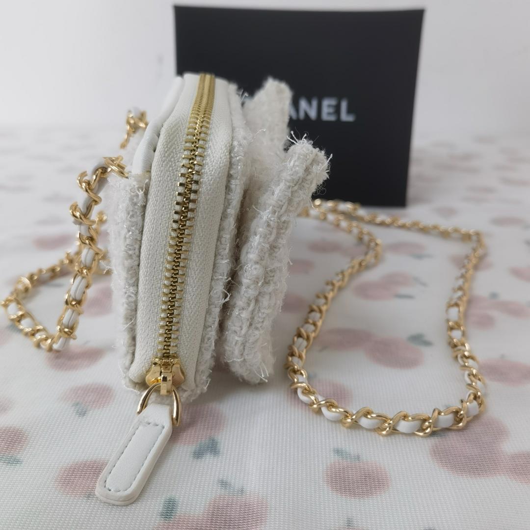 ホワイト ミニチェーンウォレット