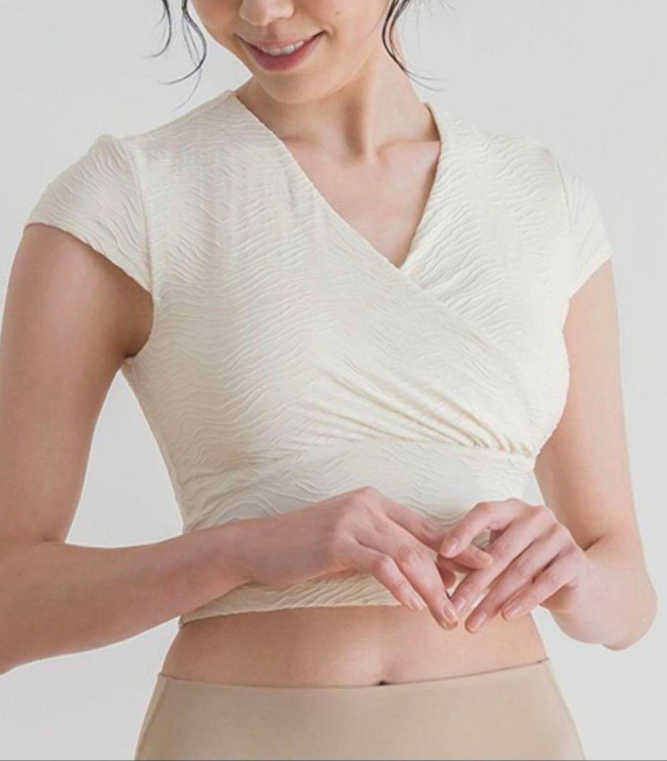 人気完売SUKALA キャップスリーブトップス LAVAホットヨガスタジオラバ