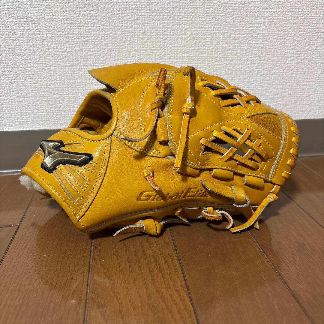 硬式用グローブ 右投手用