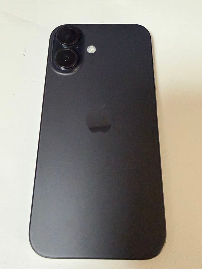 Apple iPhone 16 128GB スペースグレイ