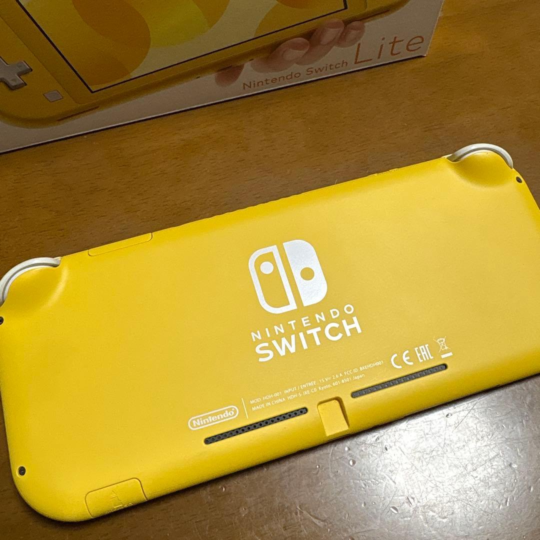 Nintendo Switch Lite イエロー 本体【箱、充電器あり】