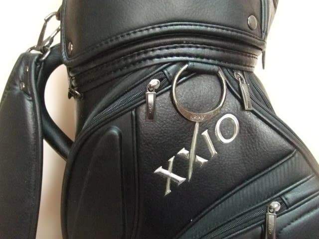 ダンロップ　XXIO　９型　ゼクシオ　キャディーバック　ブラック