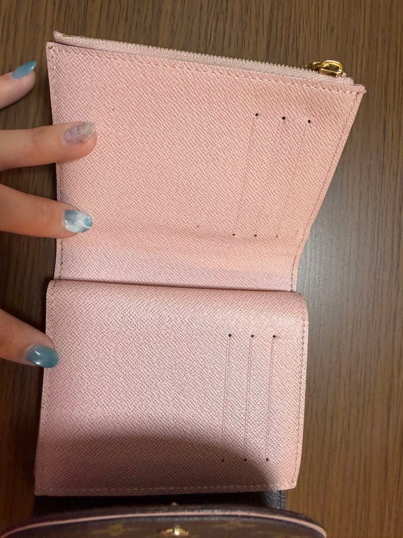 Louis Vuitton 二つ折り財布　　難あり