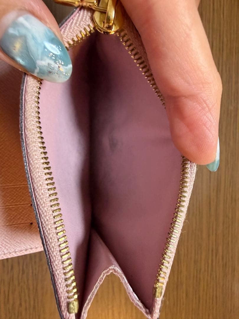 Louis Vuitton 二つ折り財布　　難あり