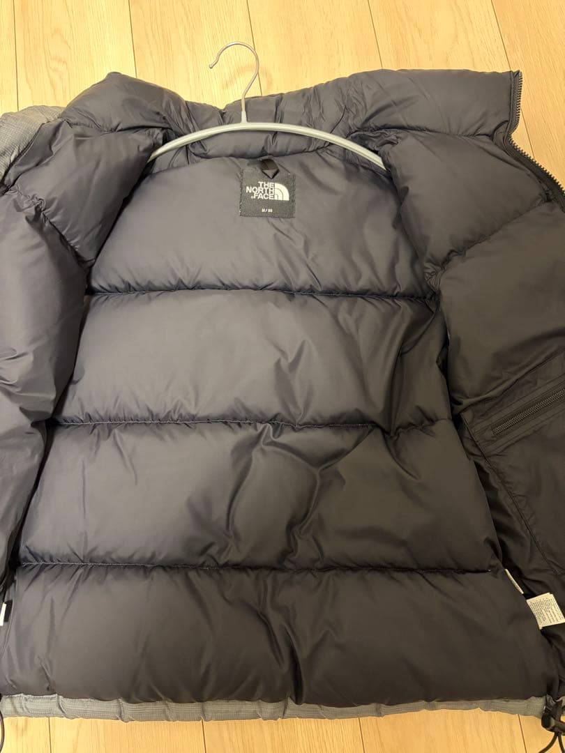 美品 ヌプシベスト グレー