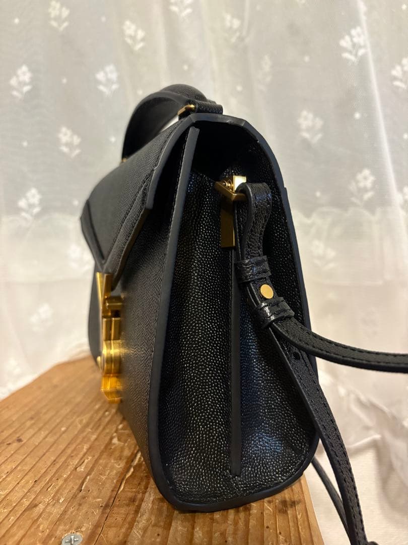 サンローラン カサンドラ トップハンドル ミニ