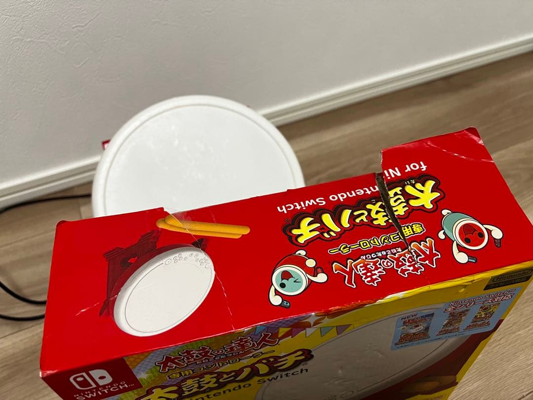 太鼓の達人 Nintendo Switch カセットとコントローラー