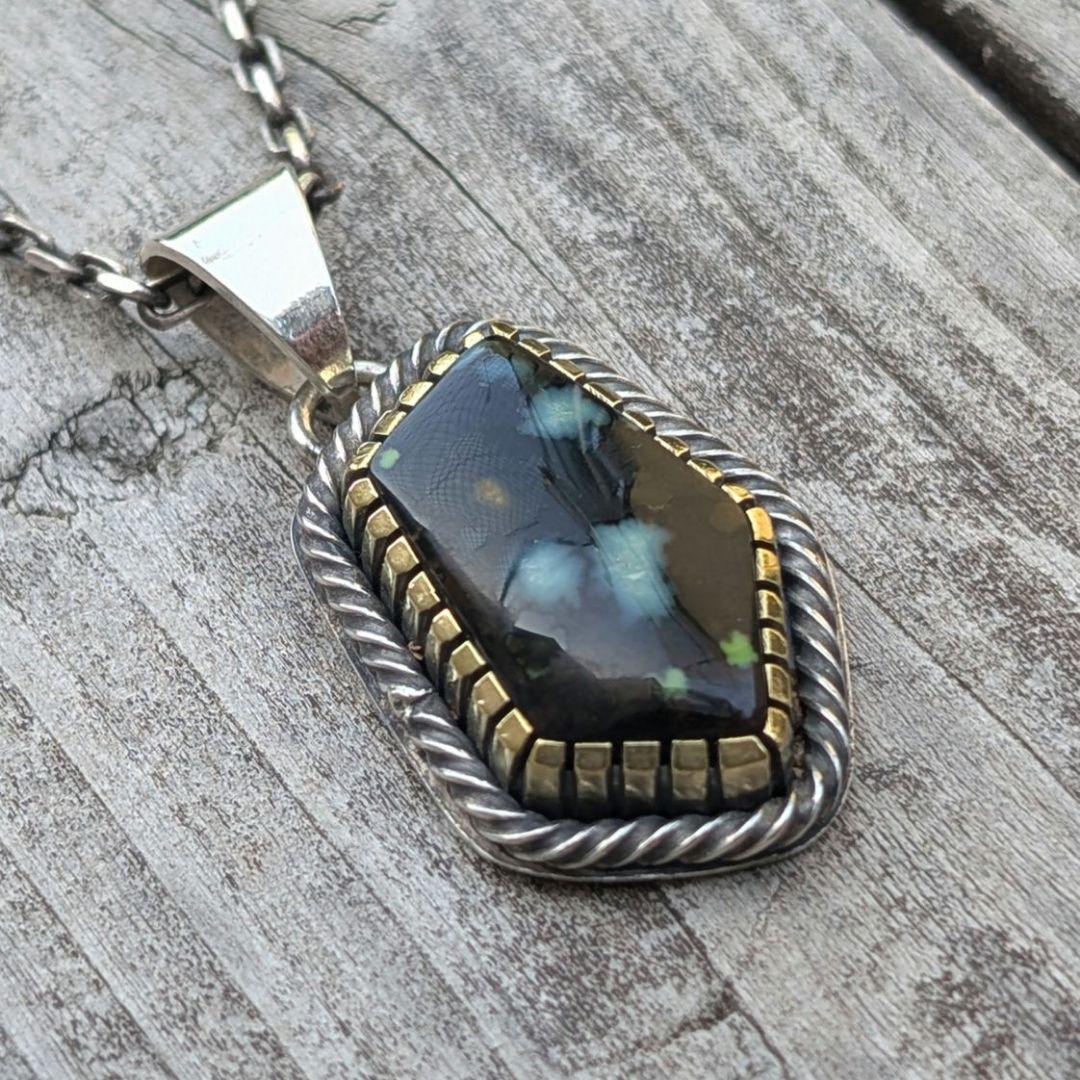 マッツン　ハンドメイドのターコイズトップ　インディアンジュエリー風