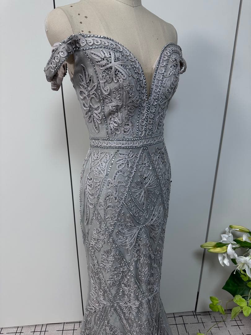 ビーズ装飾オフショルダーマーメイドドレス
