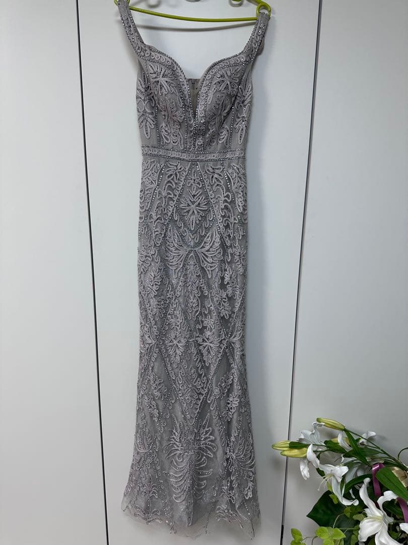 ビーズ装飾オフショルダーマーメイドドレス