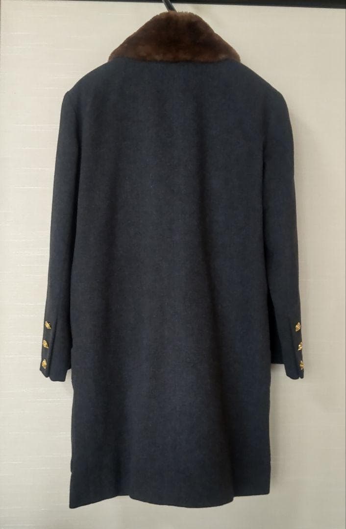 【美品】CHANEL　冬コートダブルブレス　ココマーク金ボタン　グレー　M