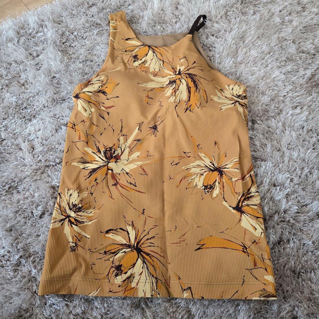 新品タグ付き　袋あり　【SUKALA】リブBigフラワープリントタンクトップ　S