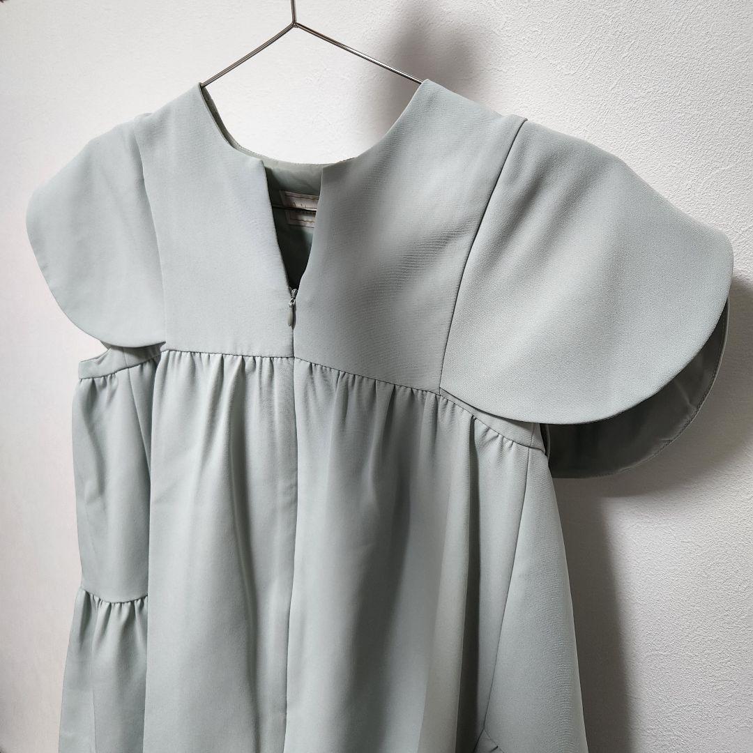 美品！試着のみ bitnabi 美人トップス ペタルスリーブ（ブルー）Mサイズ