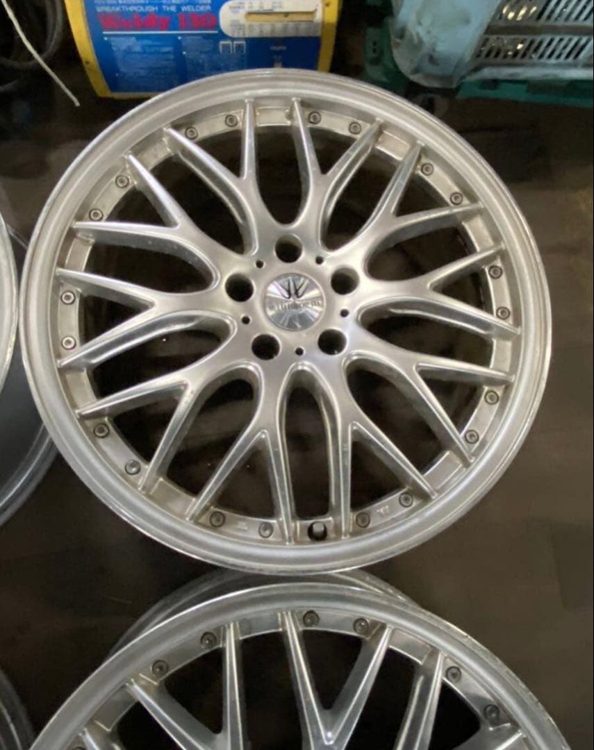 ロクサーニマルチフォルケッタ 19インチ 8J+38