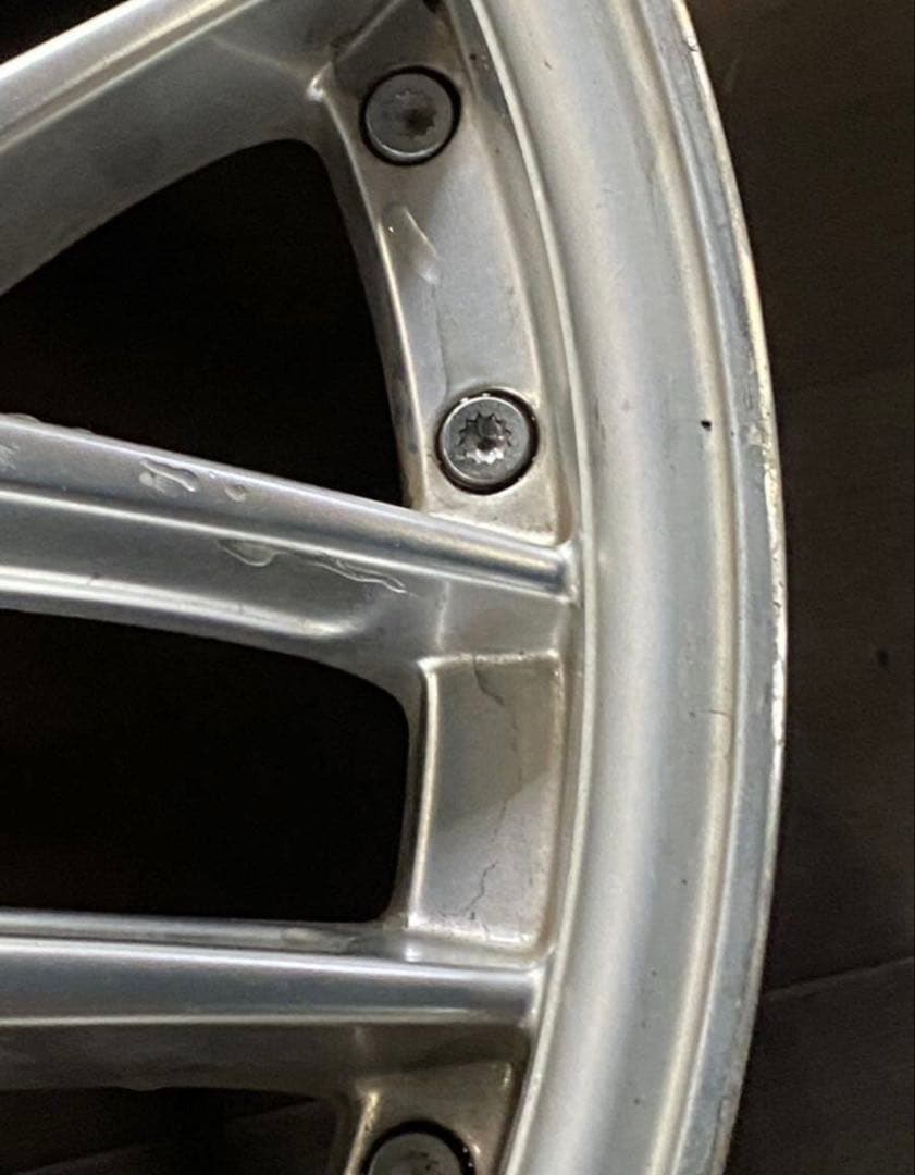 ロクサーニマルチフォルケッタ 19インチ 8J+38