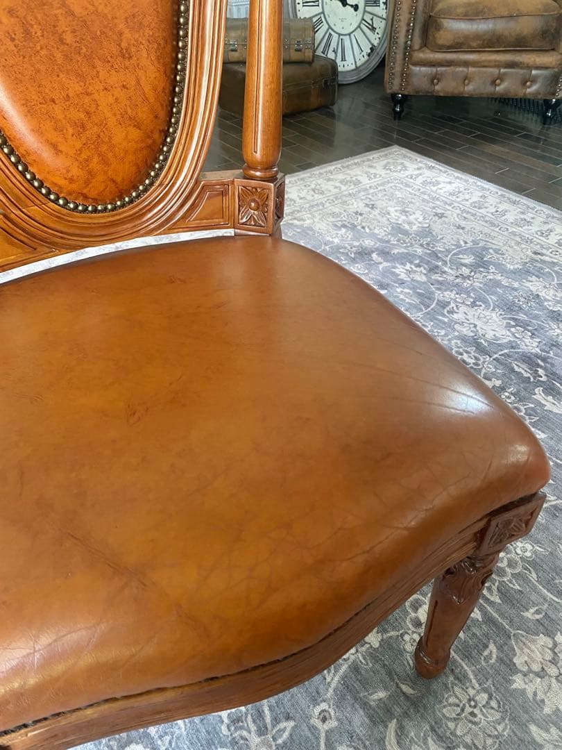 クラシック(ルイ16世スタイル)ダイニングチェア チーク材②