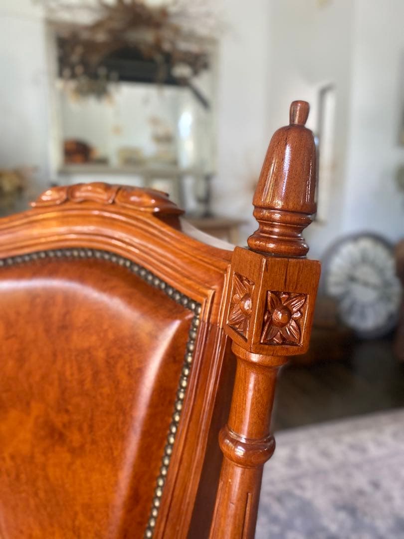 クラシック(ルイ16世スタイル)ダイニングチェア チーク材②