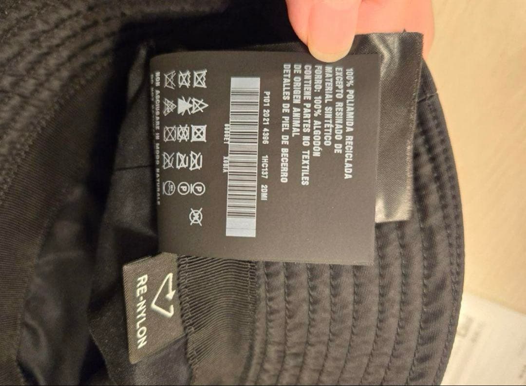 プラダ　PRADA バケットハット　M