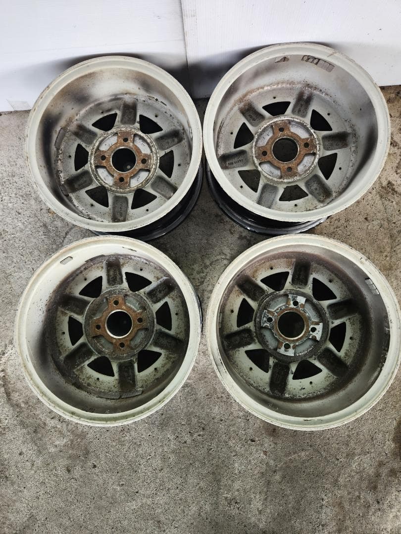 ハロースペシャル ホイール 14X7J+0 PCD100-4H 4本