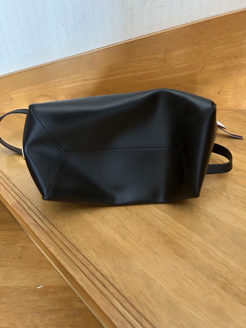 【新品未使用】VIOLA D'OROバンブーハンドルトートバッグベージュブラック