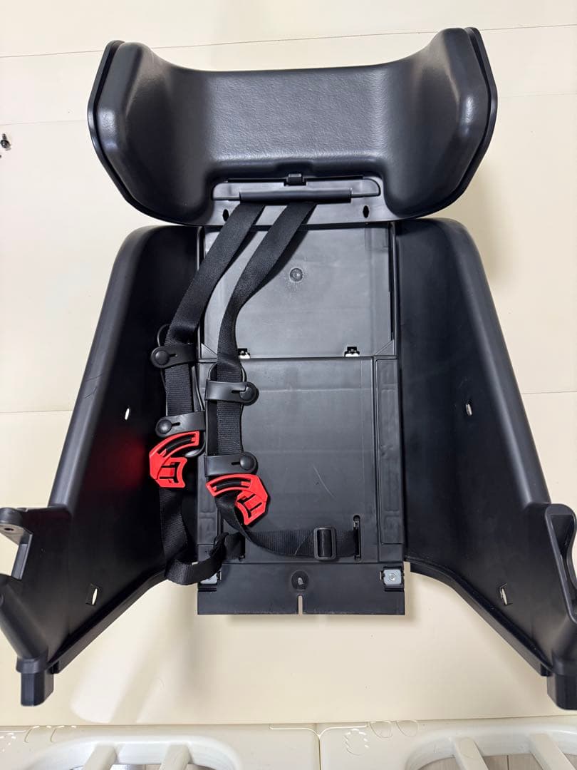 【新品・未使用】Panasonicプレミアムリヤチャイルドシートと専用キャリヤ