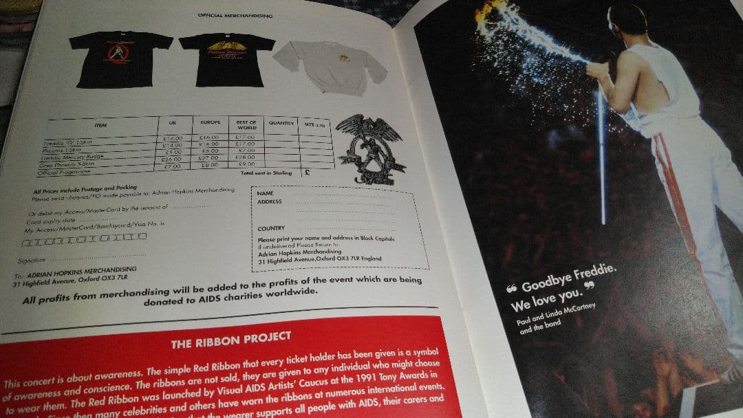 フレディ・マーキュリー追悼ライブパンフレット　ウェンブリースタジアム完全版CD