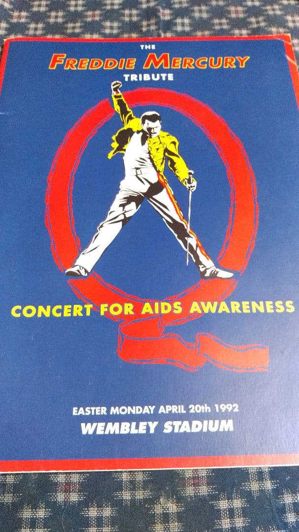 フレディ・マーキュリー追悼ライブパンフレット　ウェンブリースタジアム完全版CD