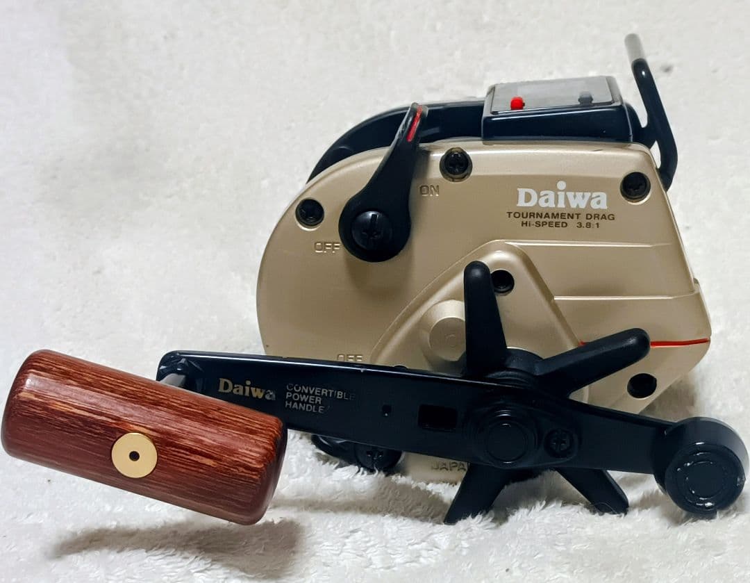 ダイワ タナセンサー SS-60 デジタル深度カウンター付両軸リール珍しいサイズ