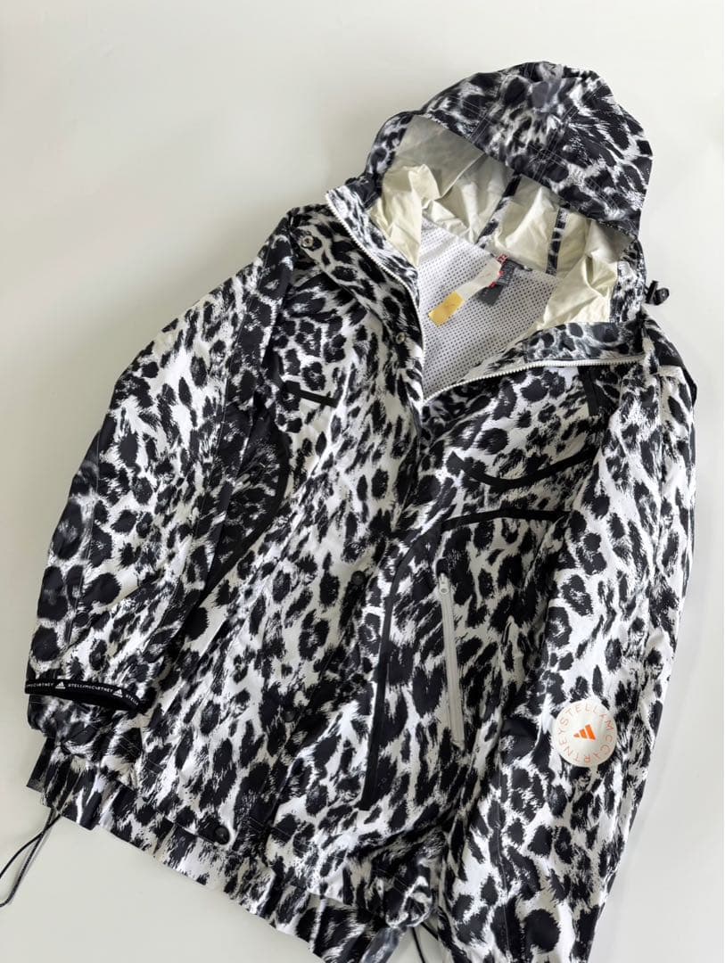 アディダス ステラマッカートニー トレーニングウェア ランジャケット レオパード