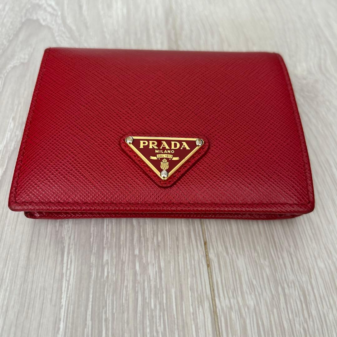 PRADA サフィアーノレザーレッド 二つ折り財布
